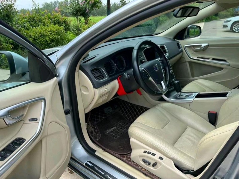 盐城12年沃尔沃S60L6