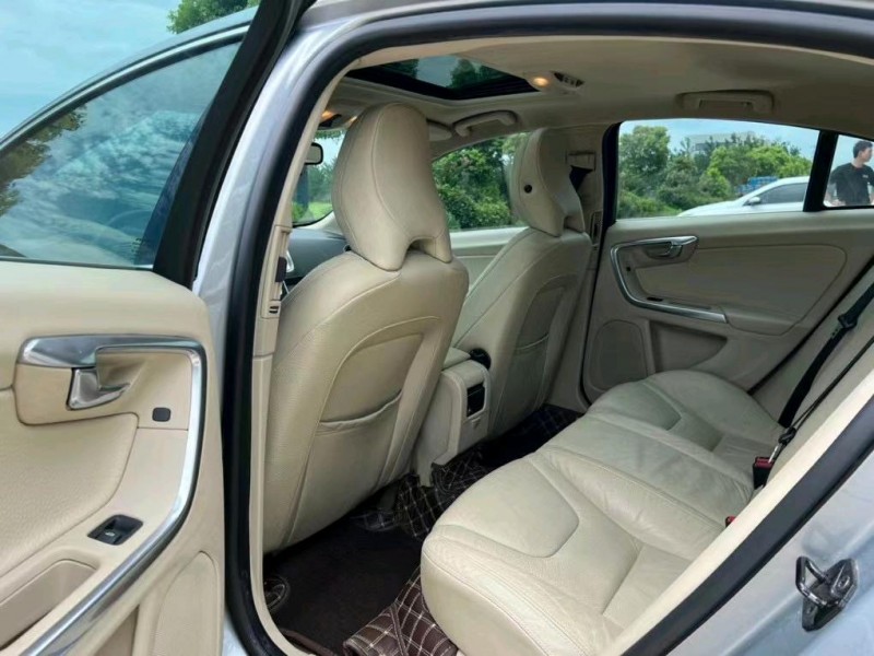 盐城12年沃尔沃S60L7