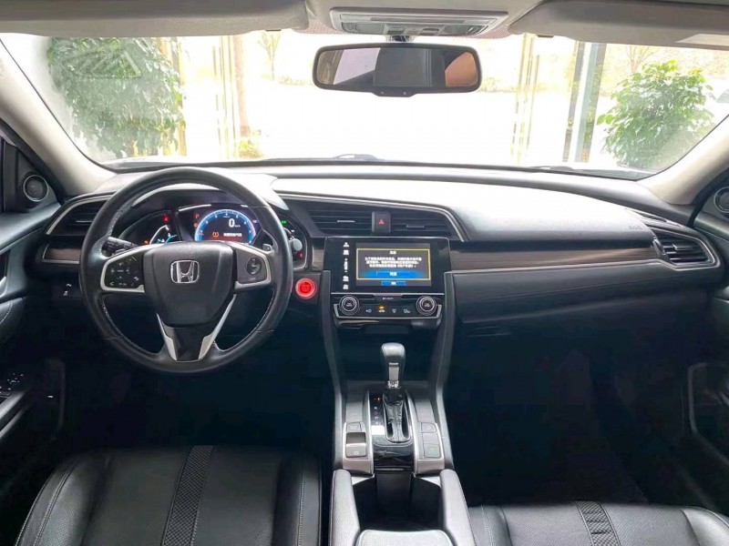 济南19年本田思域4