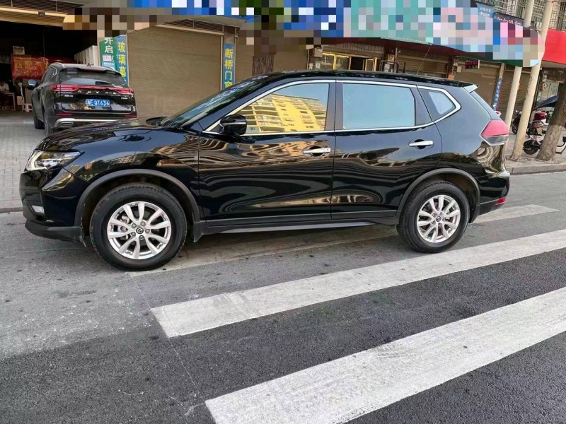 济南20年日产奇骏8