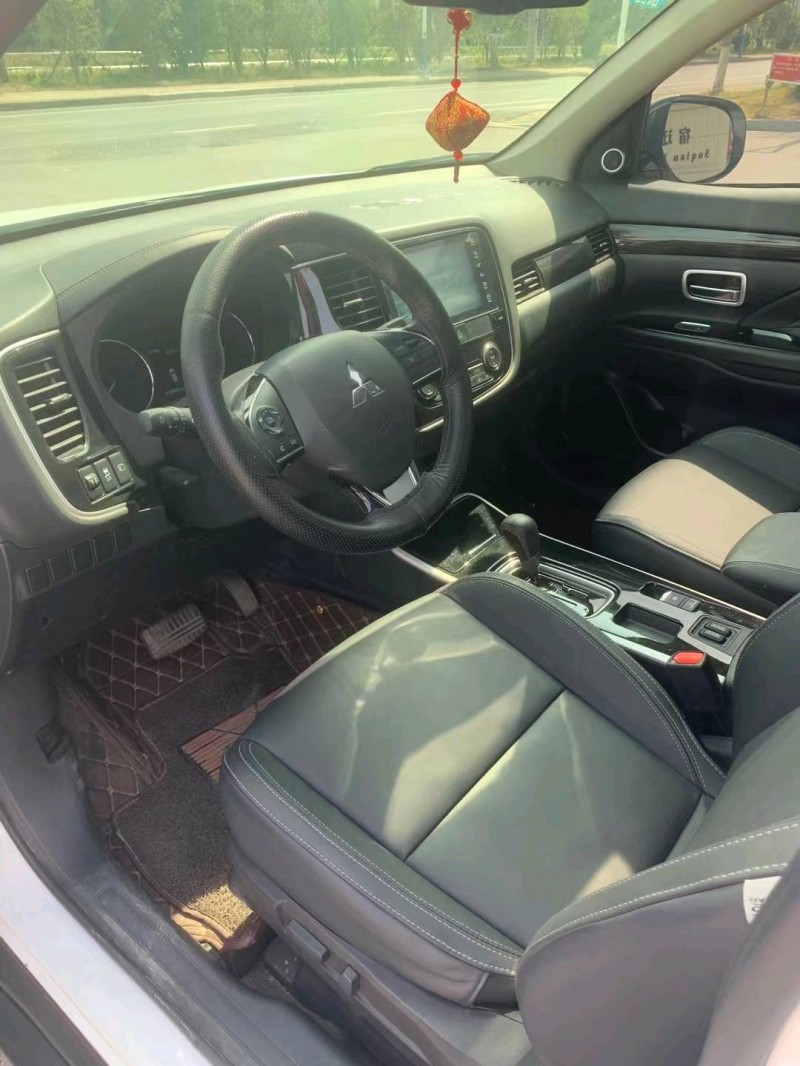 徐州20年三菱欧蓝德5