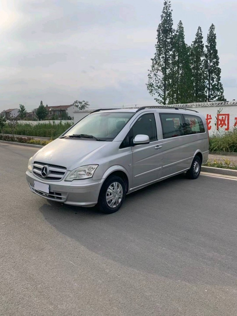 徐州12年奔驰威霆2