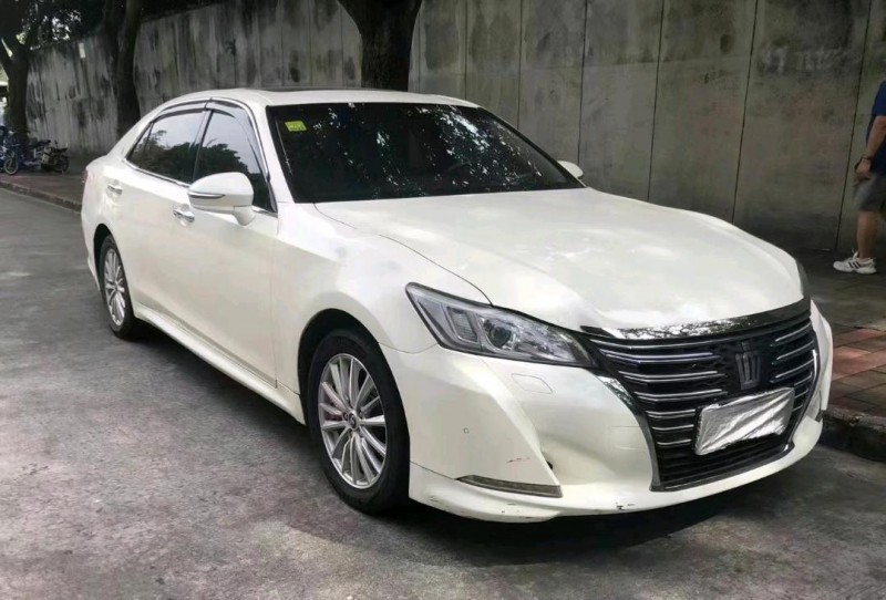 广州17年丰田皇冠2