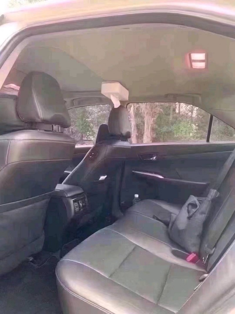 北京17年丰田凯美瑞1