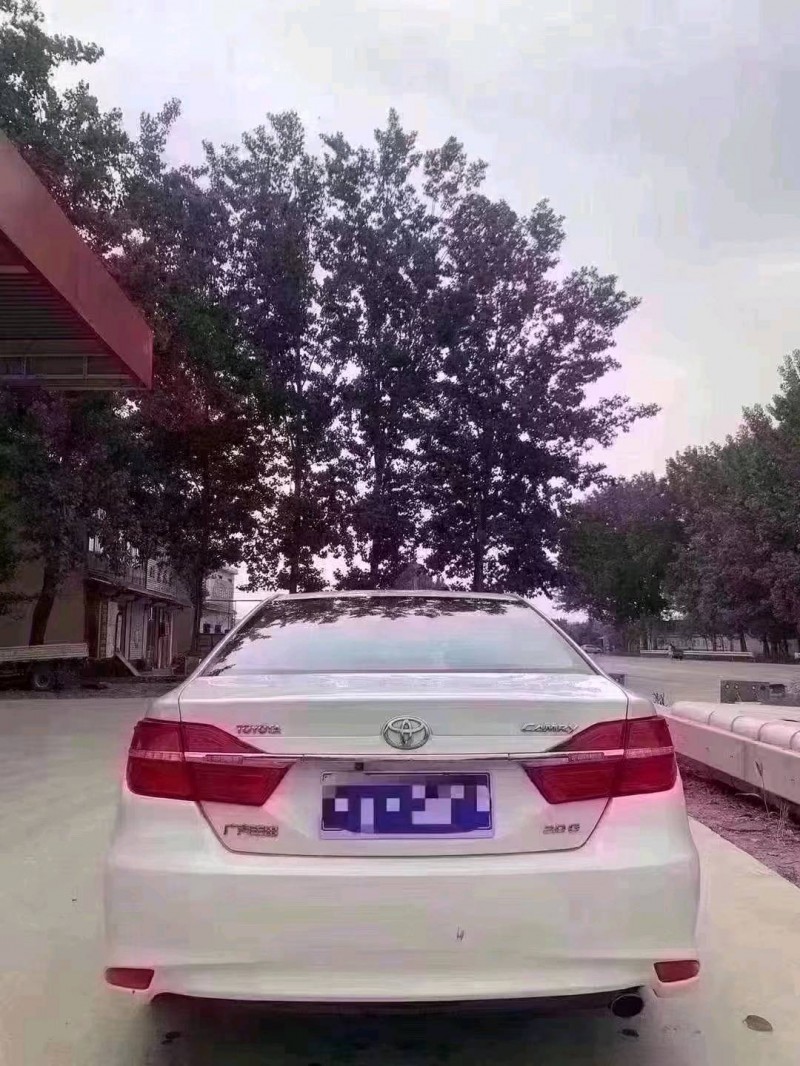 北京17年丰田凯美瑞7