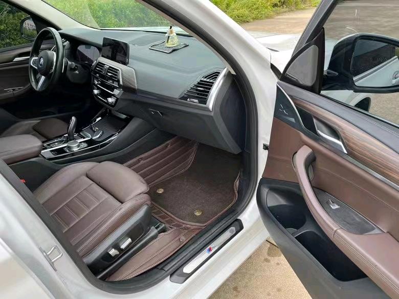 盐城21年宝马X34