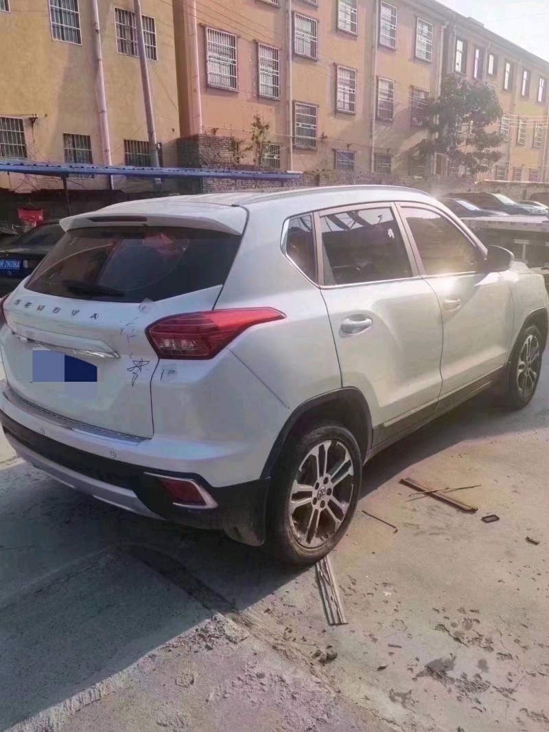 北京18年北汽绅宝X354