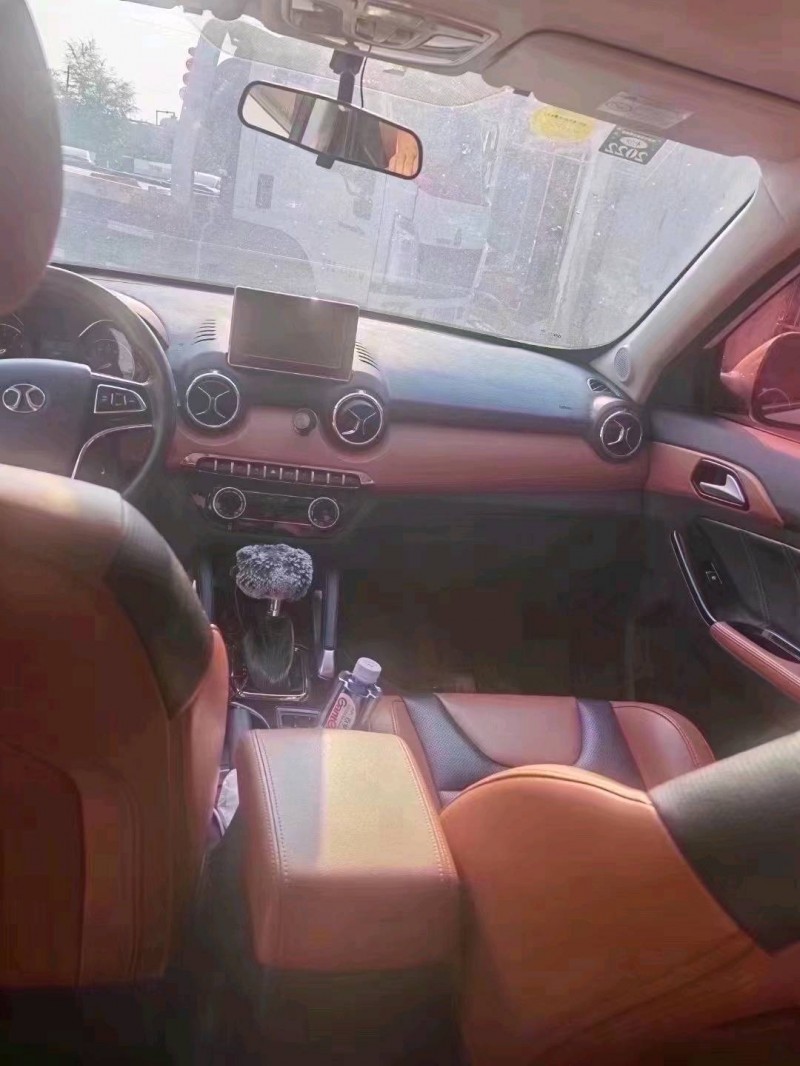 北京18年北汽绅宝X358