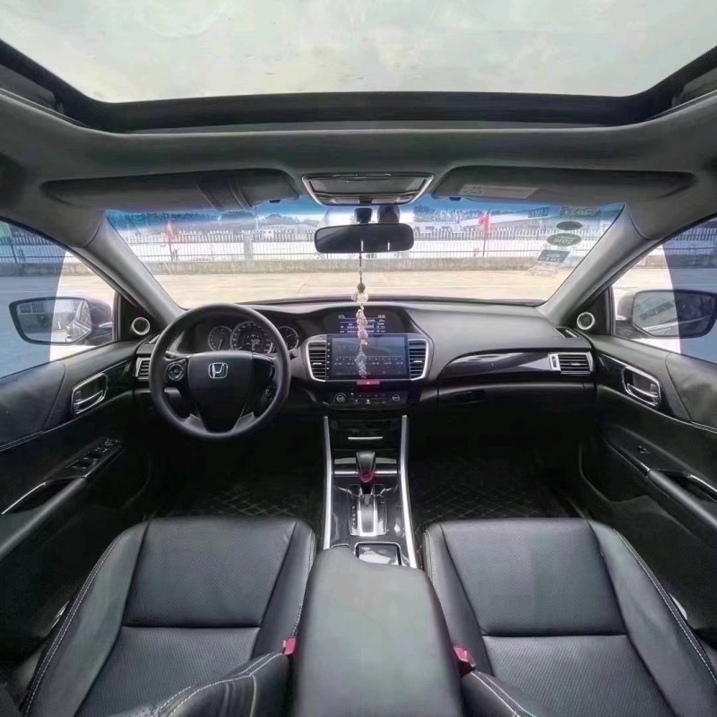 北京17年本田雅阁5