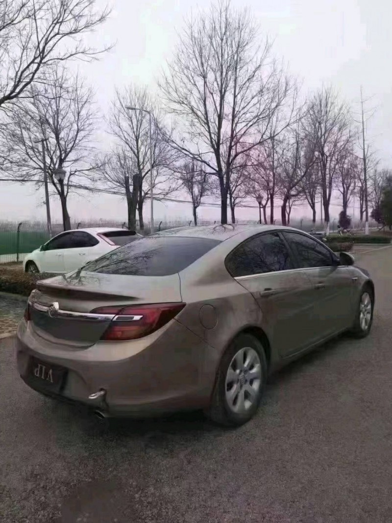 徐州14年别克君威7