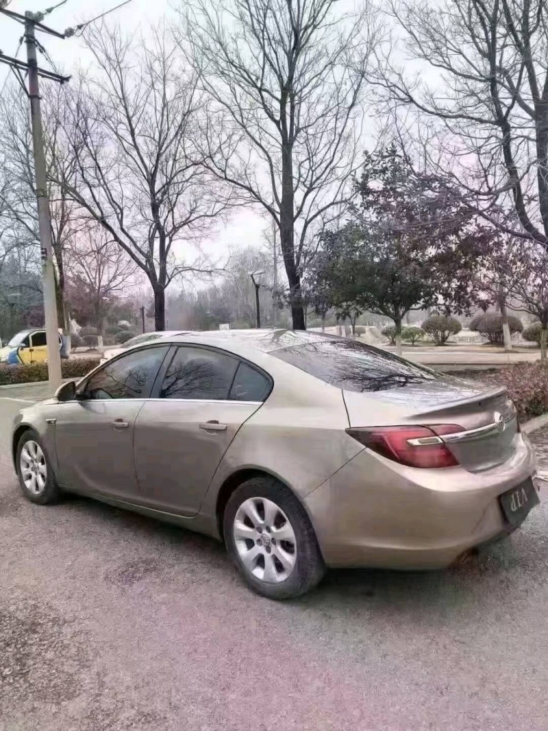 徐州14年别克君威8