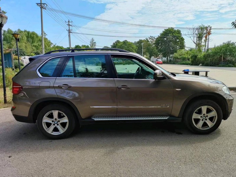 徐州12年宝马X53