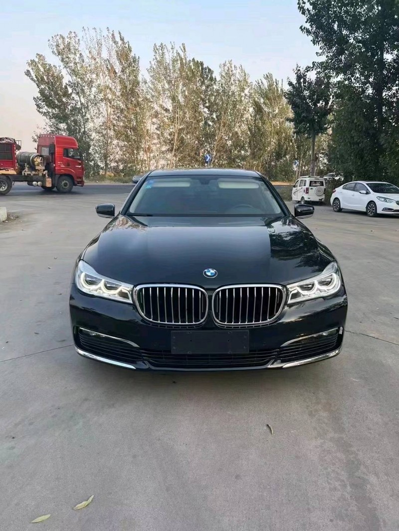 济南18年宝马7系1