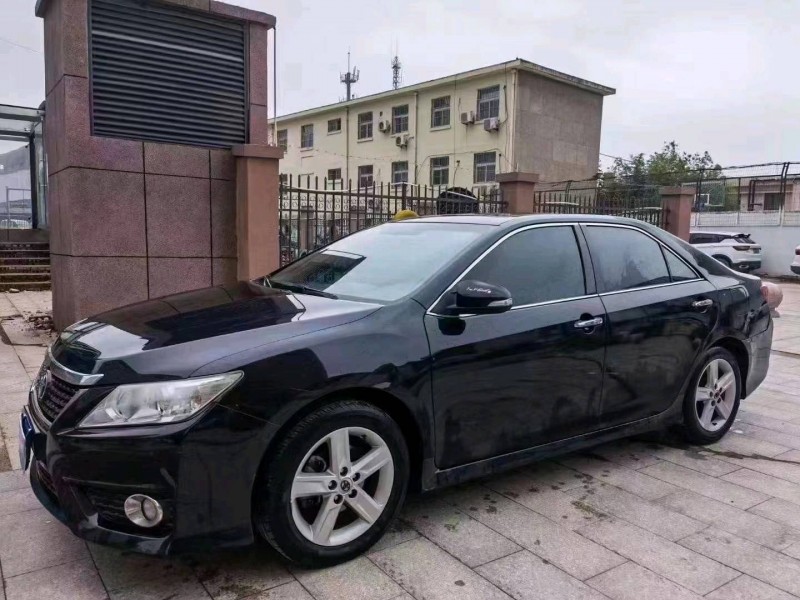 北京13年丰田凯美瑞2