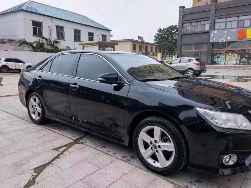 北京13年丰田凯美瑞3