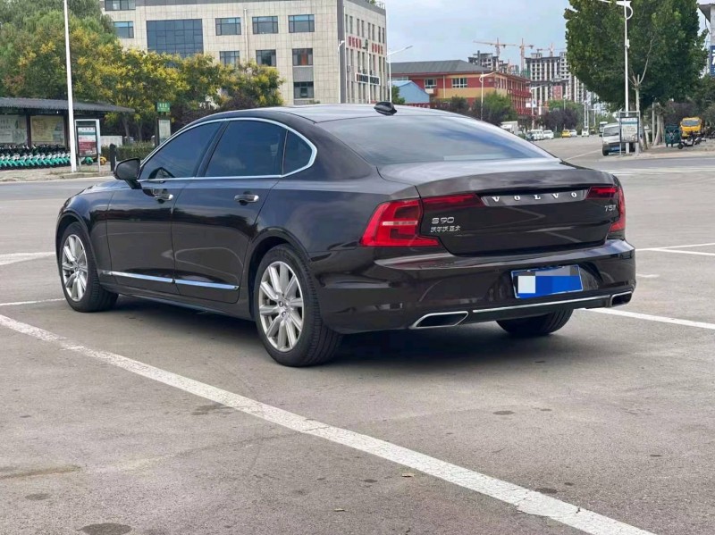 枣庄20年沃尔沃S904