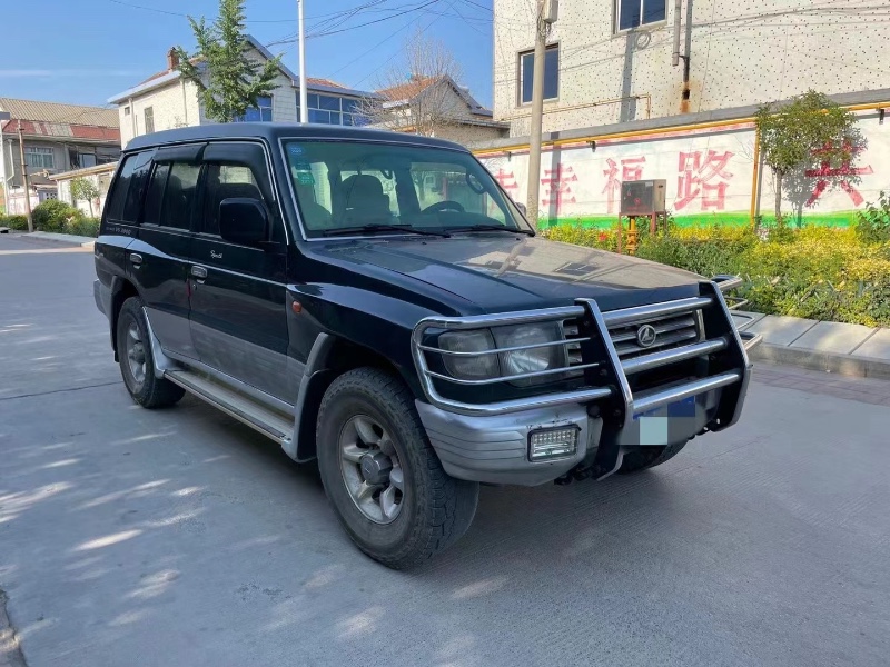 煙臺12年獵豹汽車黑金剛4