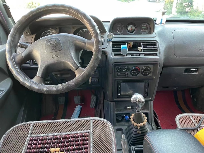 煙臺12年獵豹汽車黑金剛8