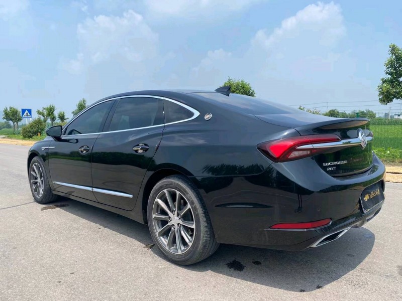 徐州20年别克君越8