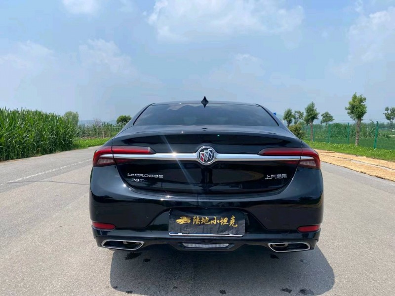 徐州20年别克君越9