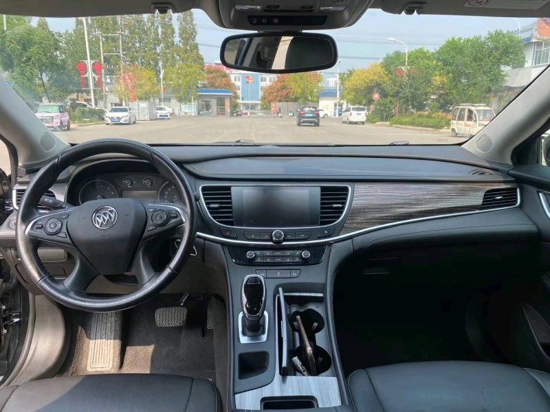 徐州18年别克君越6