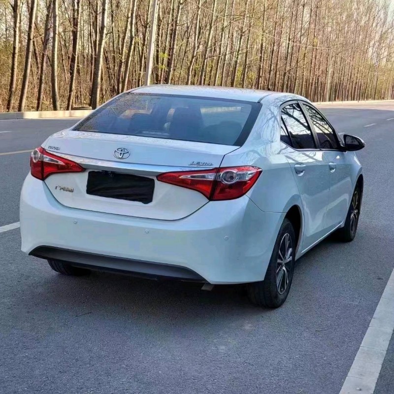 北京16年丰田雷凌4