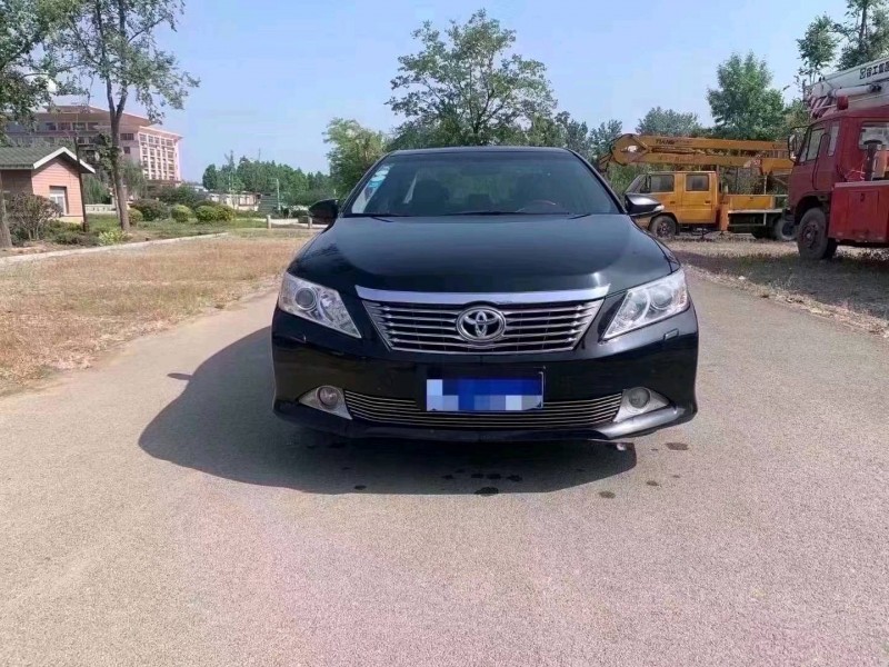 北京14年丰田凯美瑞9