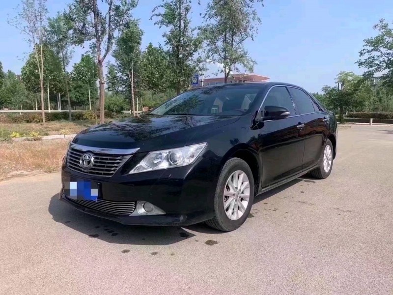 北京14年丰田凯美瑞8