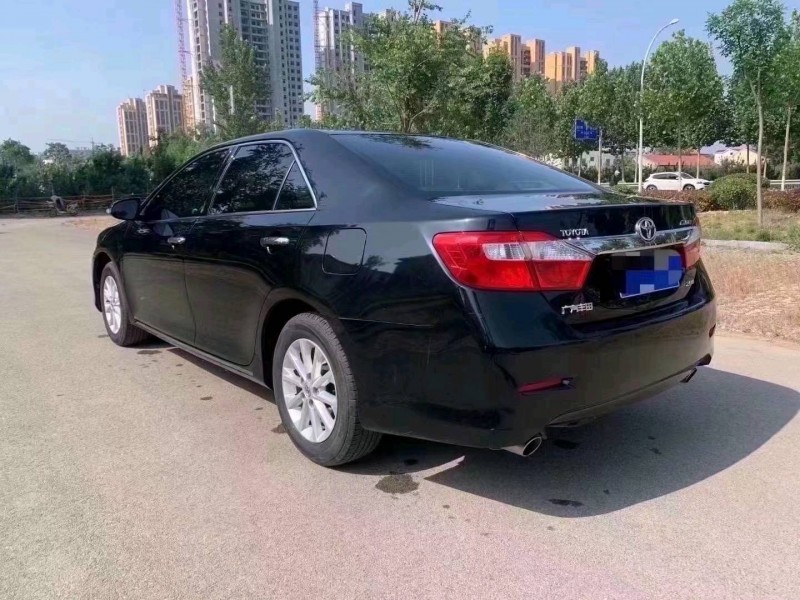 北京14年丰田凯美瑞3