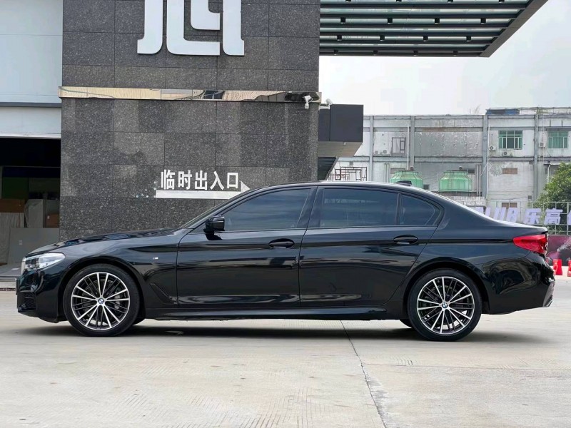 东莞19年宝马5系4