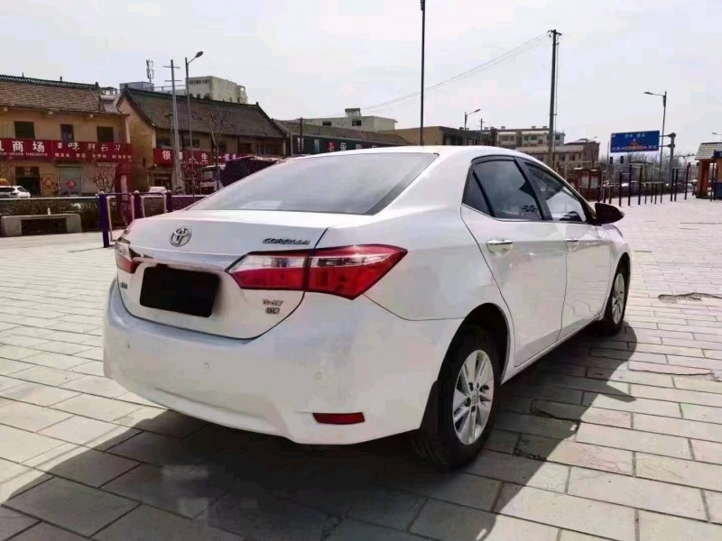 北京17年丰田卡罗拉8