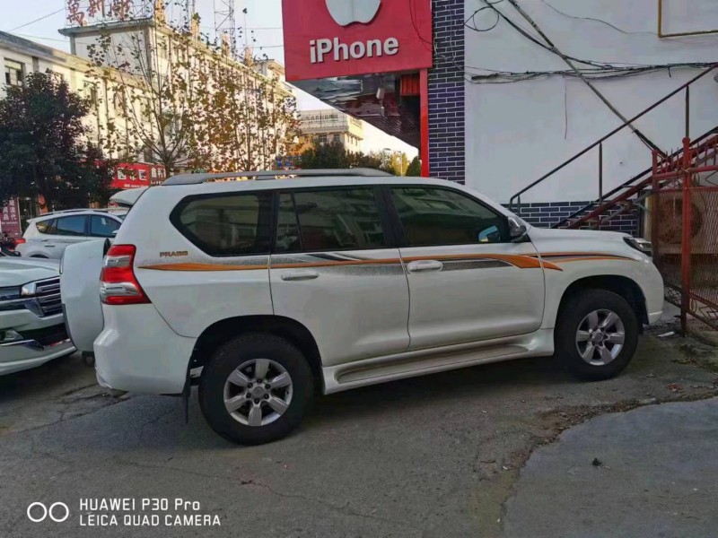 北京14年丰田普拉多3