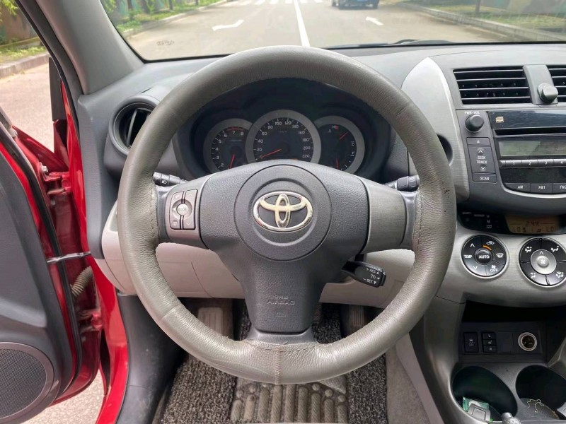 沈阳10年丰田RAV44