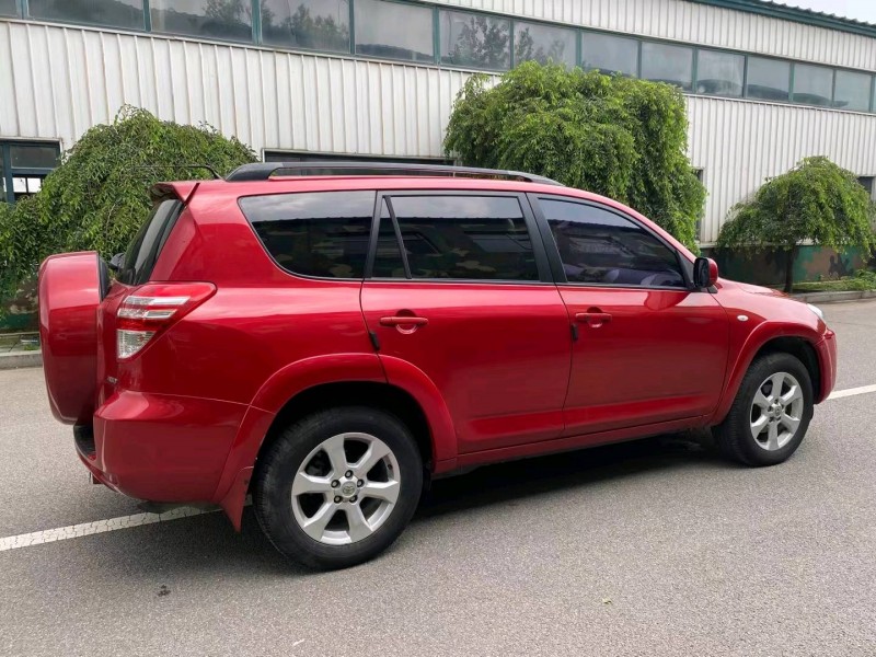 沈阳10年丰田RAV49