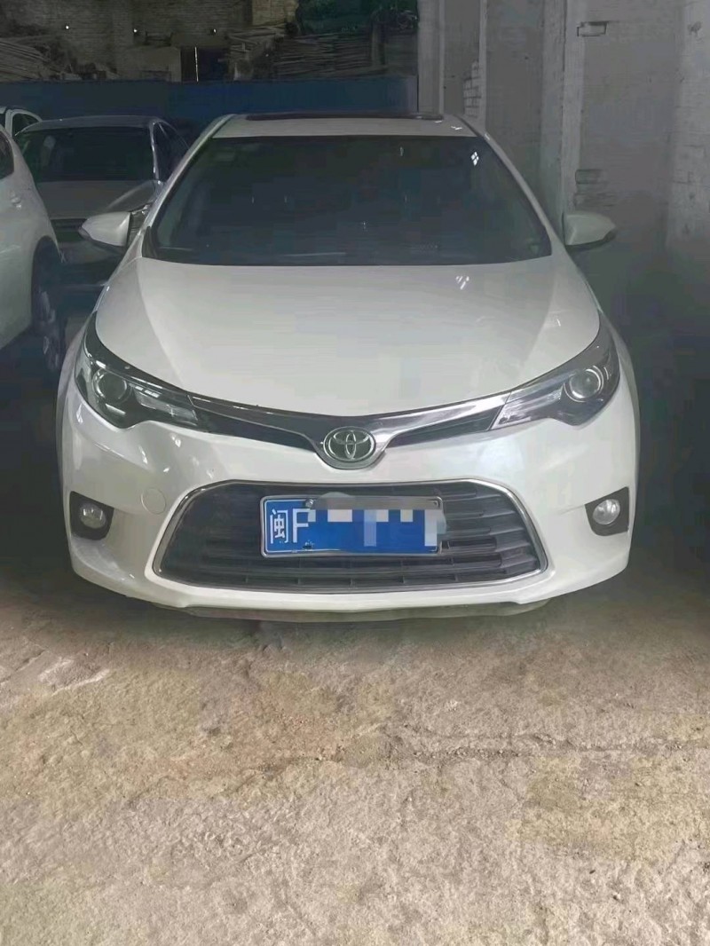 济宁17年丰田雷凌1