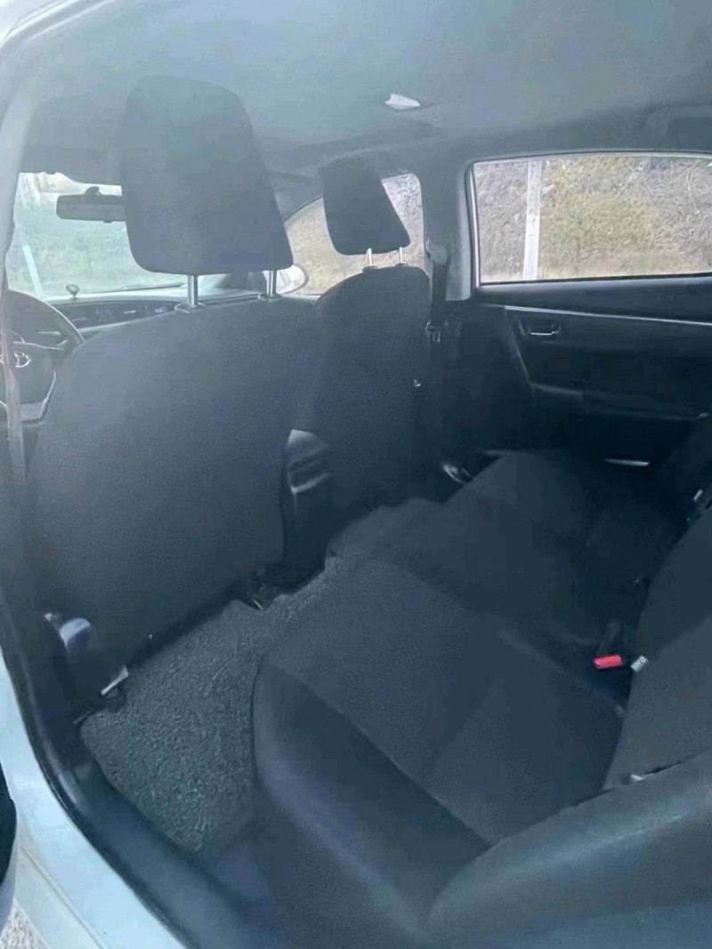 济宁17年丰田雷凌4