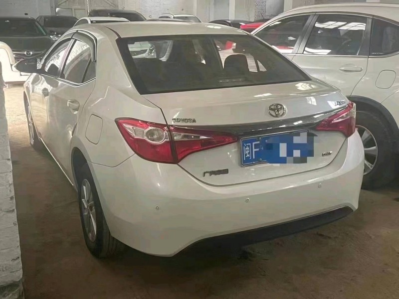 济宁17年丰田雷凌7