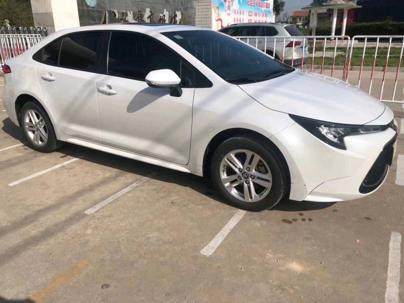 济宁21年丰田雷凌5
