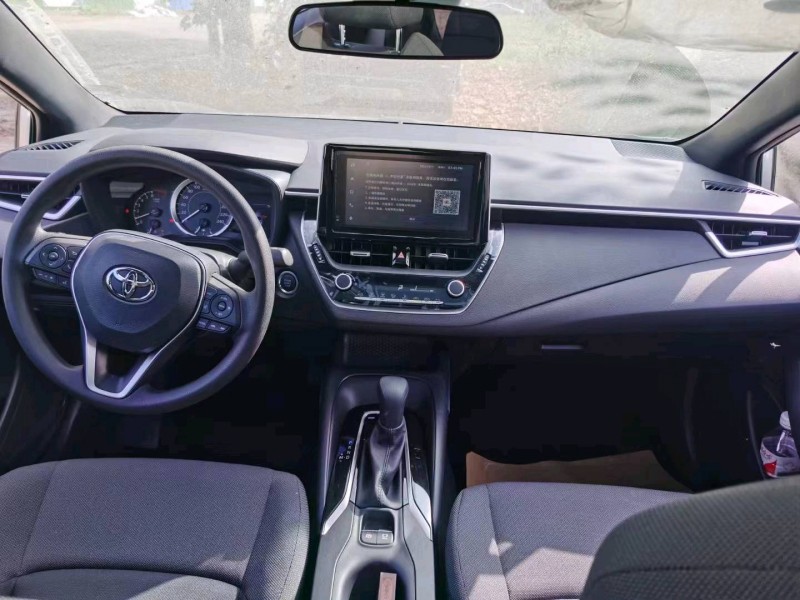 济宁22年丰田雷凌7