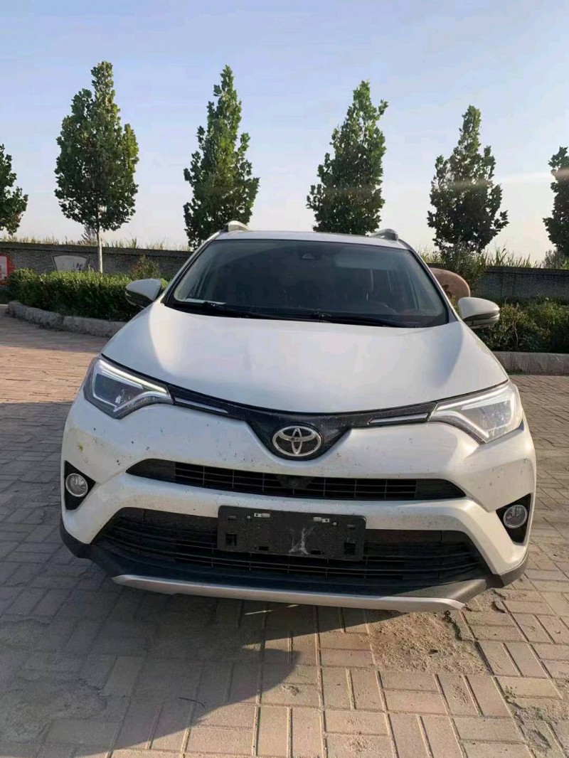 北京19年丰田RAV4荣放1