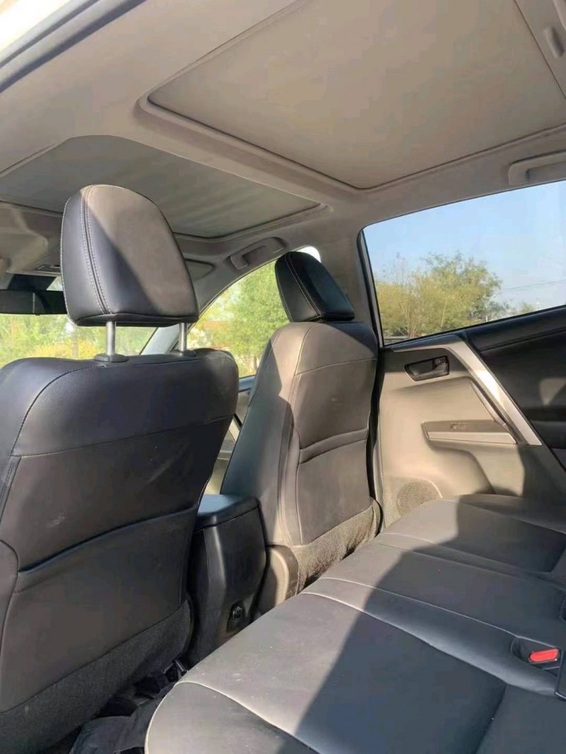 北京19年丰田RAV4荣放7