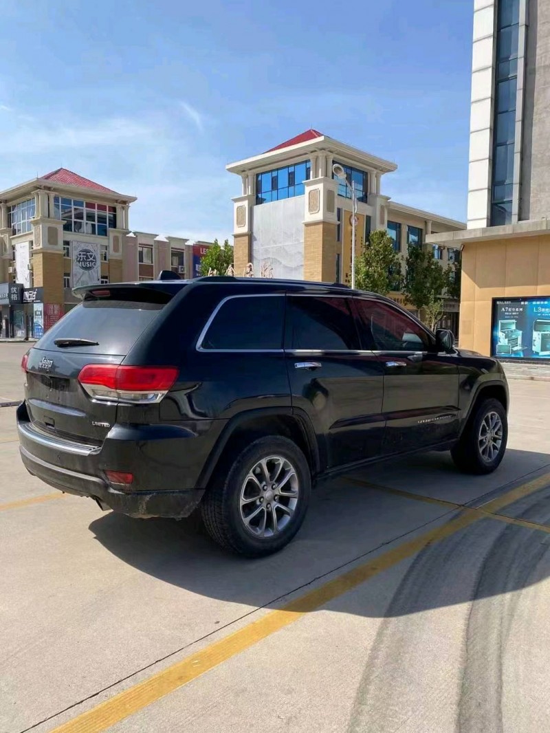 枣庄15年Jeep大切诺基3