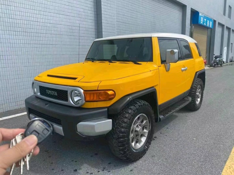 广州17年丰田FJ7