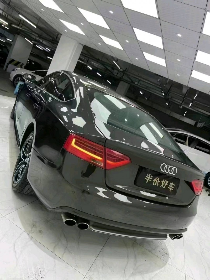 成都15年奥迪A54