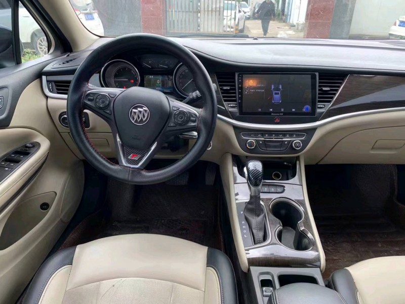 枣庄19年别克威朗3