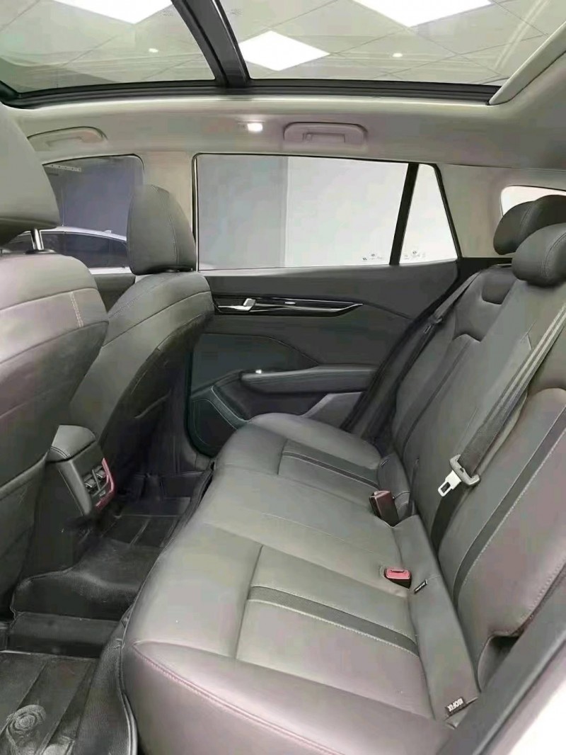 成都21年东风奕炫7