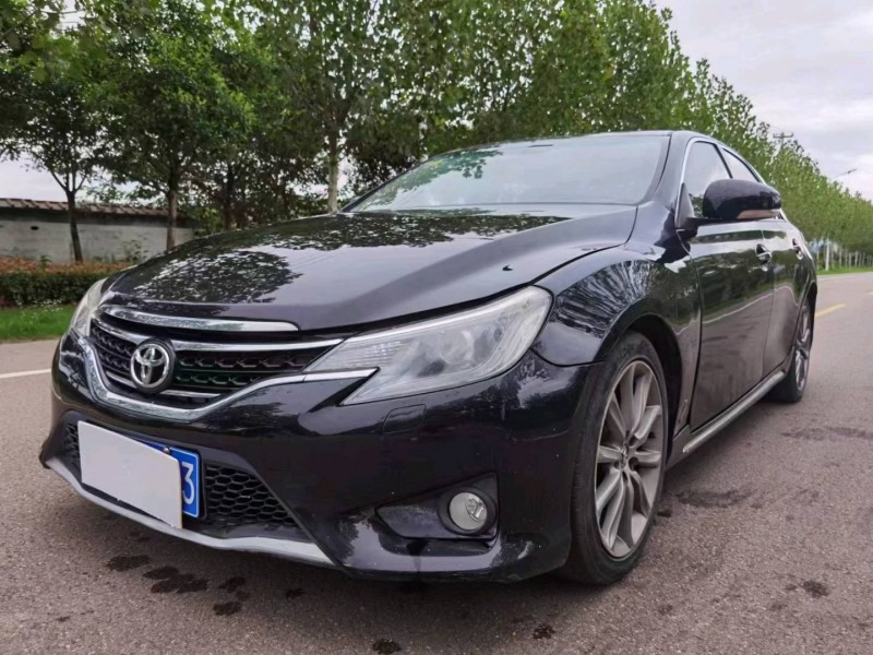 徐州14年丰田锐志2