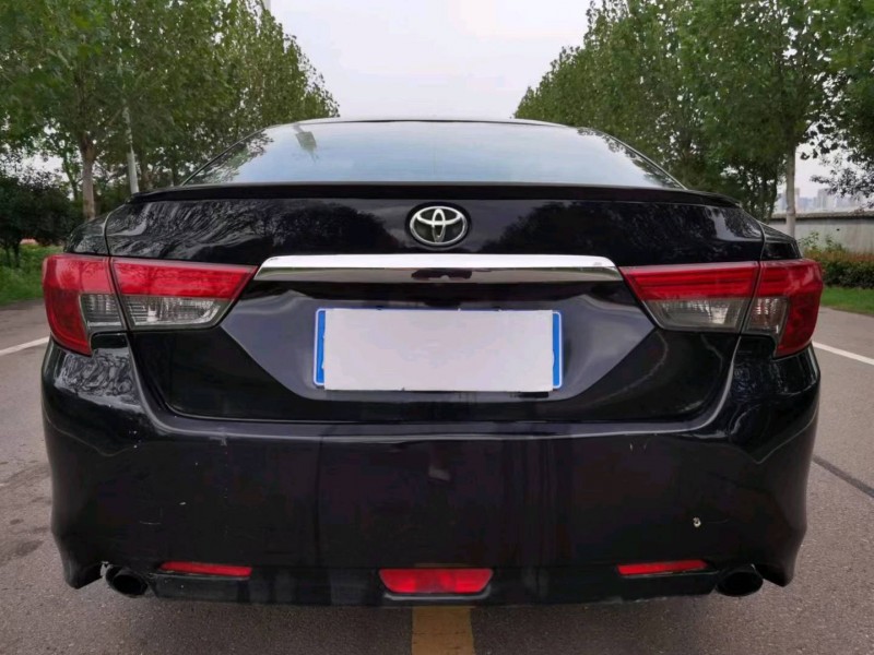 徐州14年丰田锐志9