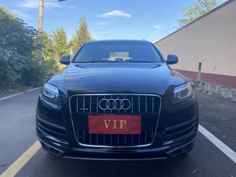 东营12年奥迪Q78