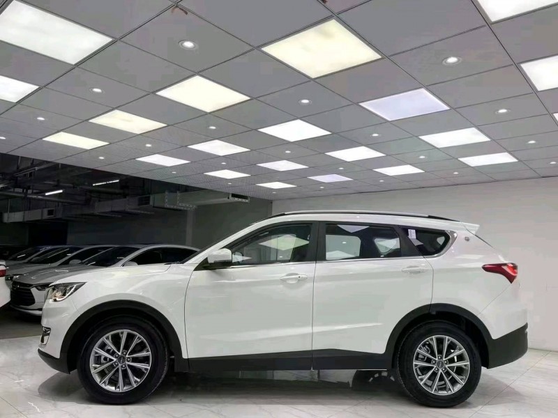 成都22年奇瑞捷途X703